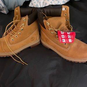 NWT KIDS TIMBERLAND BOOTS